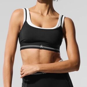 BEST SELLER Alo yoga airbrush better together bra black/white